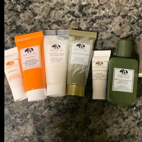 NWT Origins Energy Glow Mushroom Plantscriptions Youth Serum 6 Piece Set